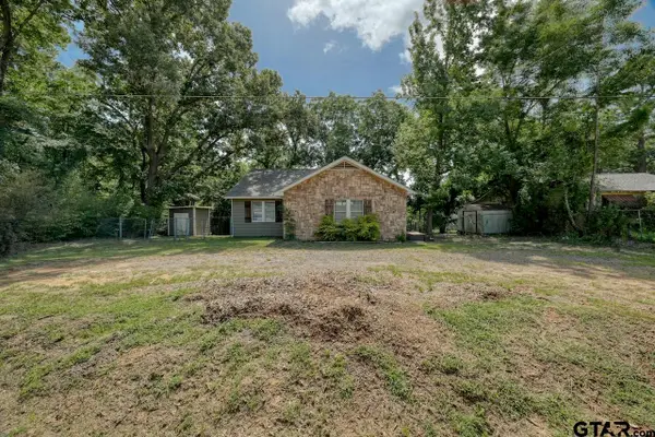 508 N Tyler St, Big Sandy,  75755