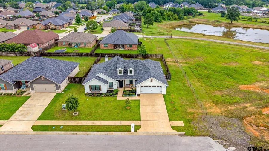 429 Laura Ln, Chandler, TX 75758 - #2