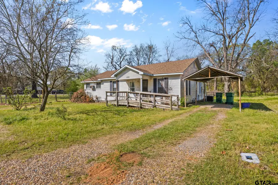 103 Mclean Street, Omaha, TX 75571 - #2