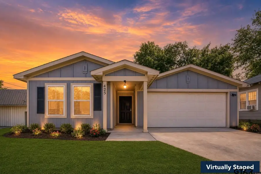 425 E Oakwood St, Tyler, TX 75702 - #2