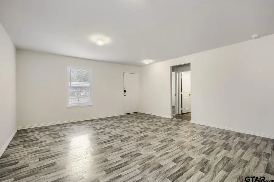 1215 S Lenox St, Tyler, TX 75701 - #3