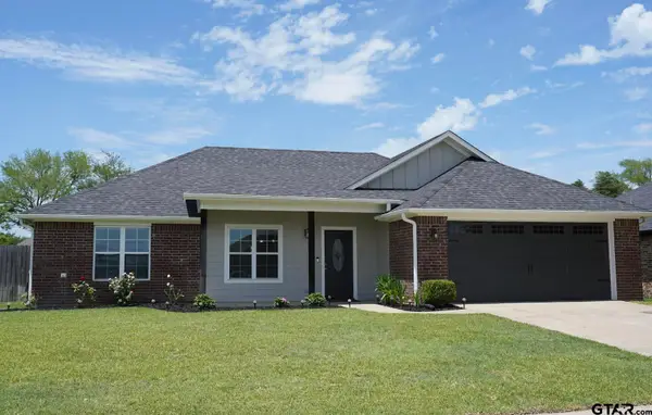 411 Harrell, Chandler, TX 75758