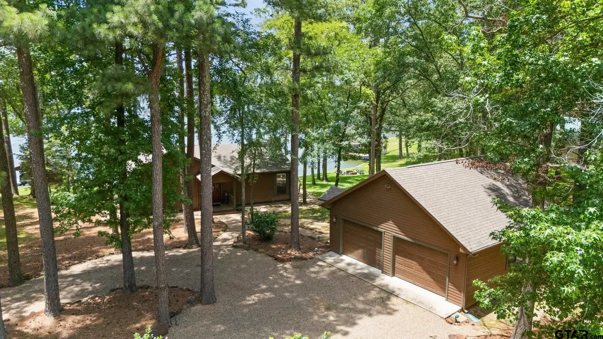 400 Windy Point Dr, Mount Vernon, TX 75457 - #1