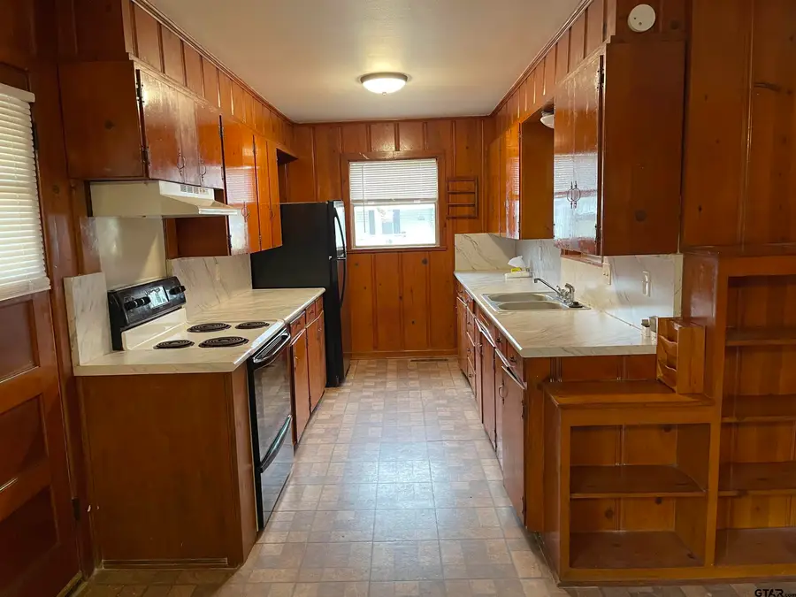 301 S Howison, Bogata, TX 75417 - #3