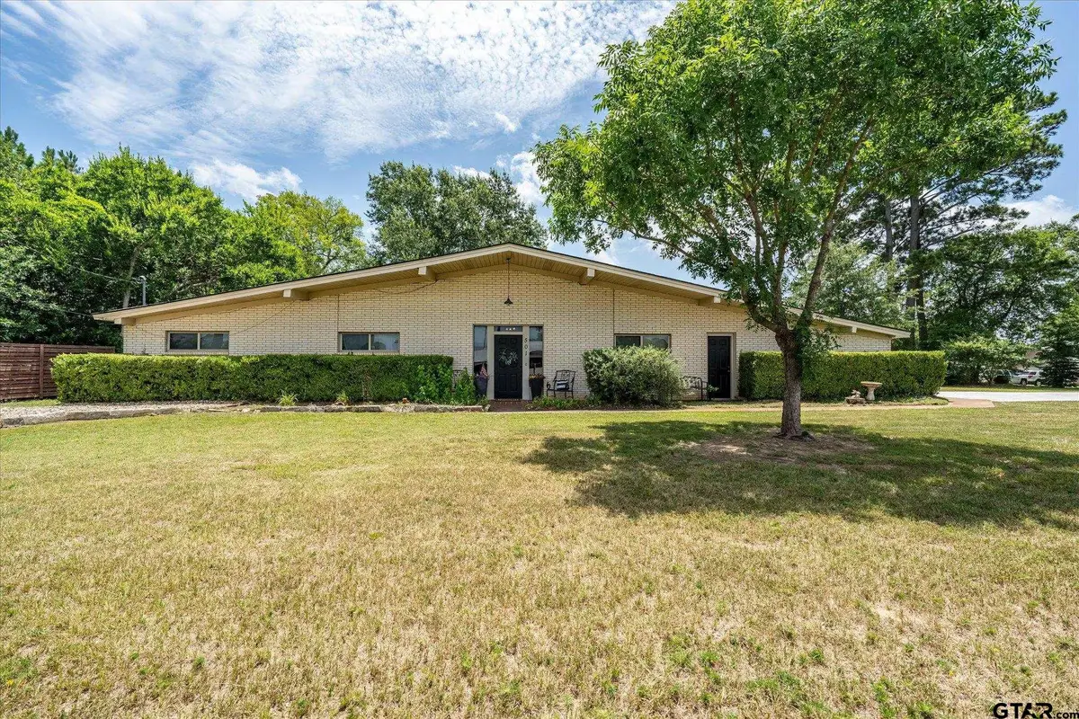 501 S Broad, Chandler, TX 75758 - #1