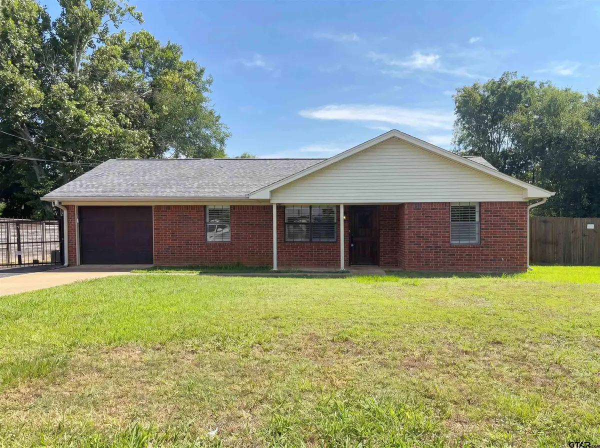 308 N N Todd St, Bullard, TX 75757 - #1