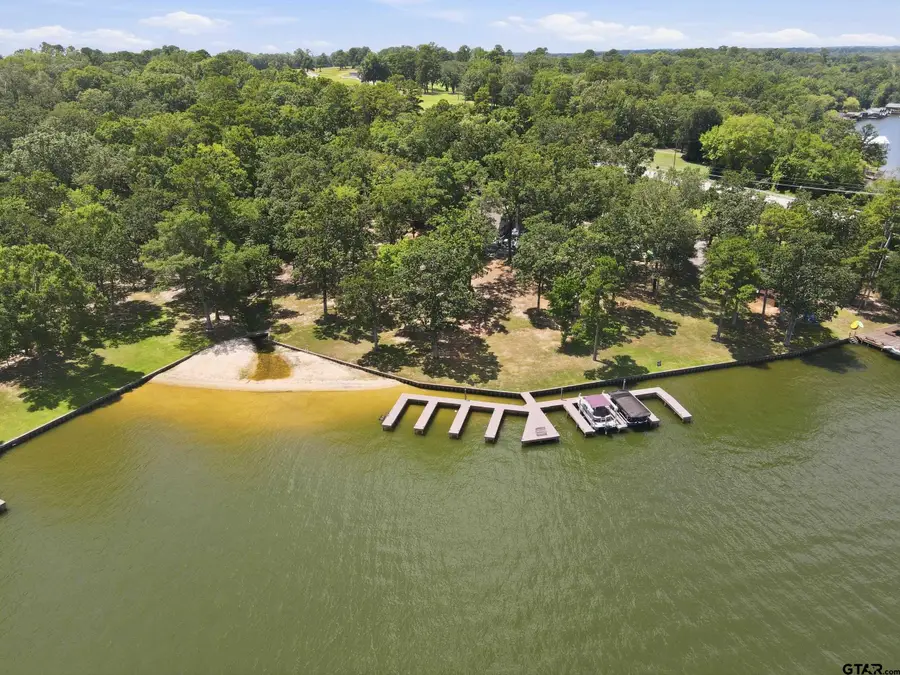 108 E Barker Creek Dr, Winnsboro, TX 75480 - #2