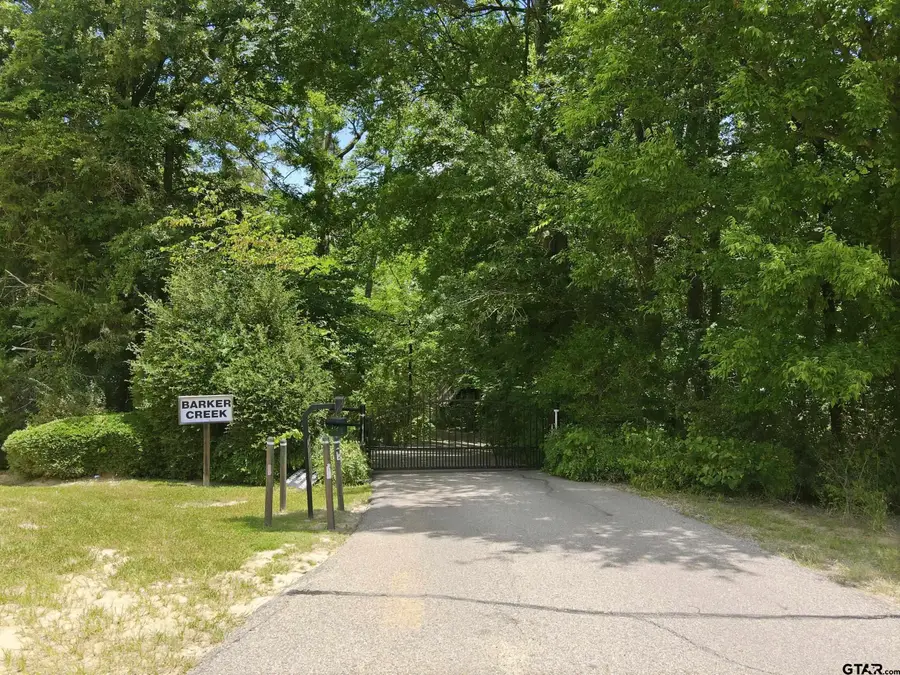 108 E Barker Creek Dr, Winnsboro, TX 75480 - #3