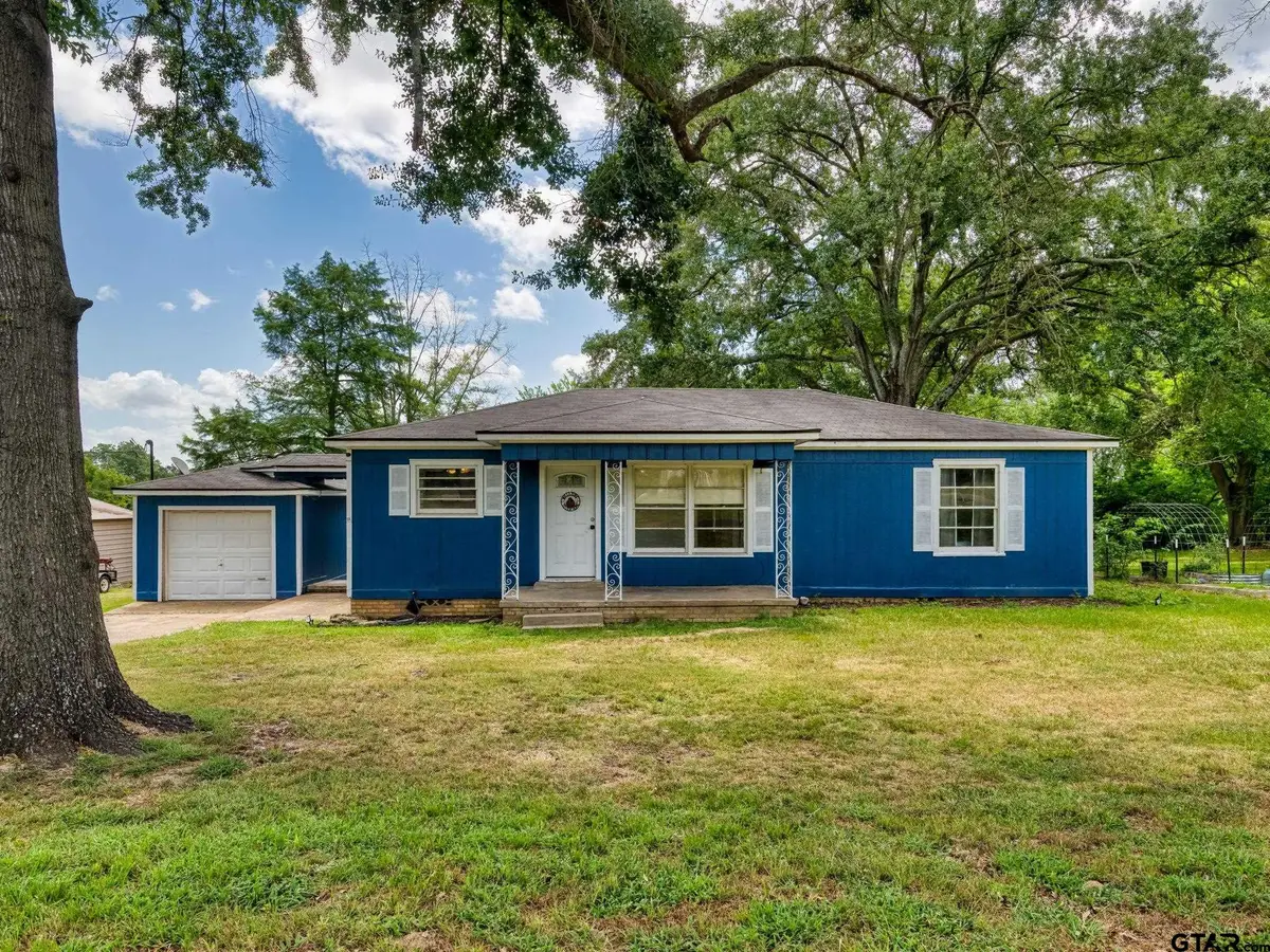 110 Starnes, Winona, TX 75792 - #1