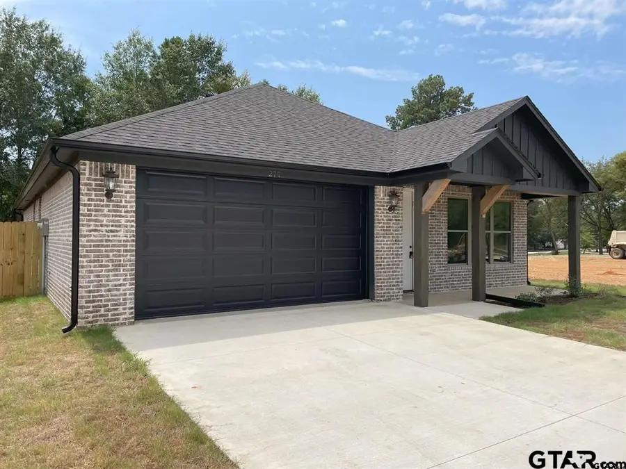 277 Oak Valley Dr., Gilmer, TX 75645 - #2