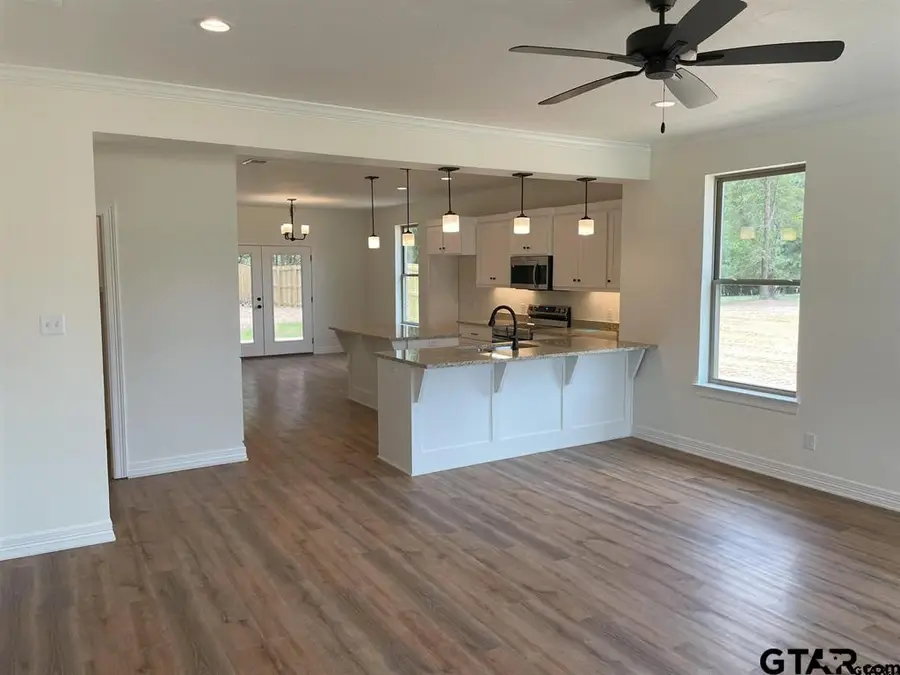 277 Oak Valley Dr., Gilmer, TX 75645 - #3