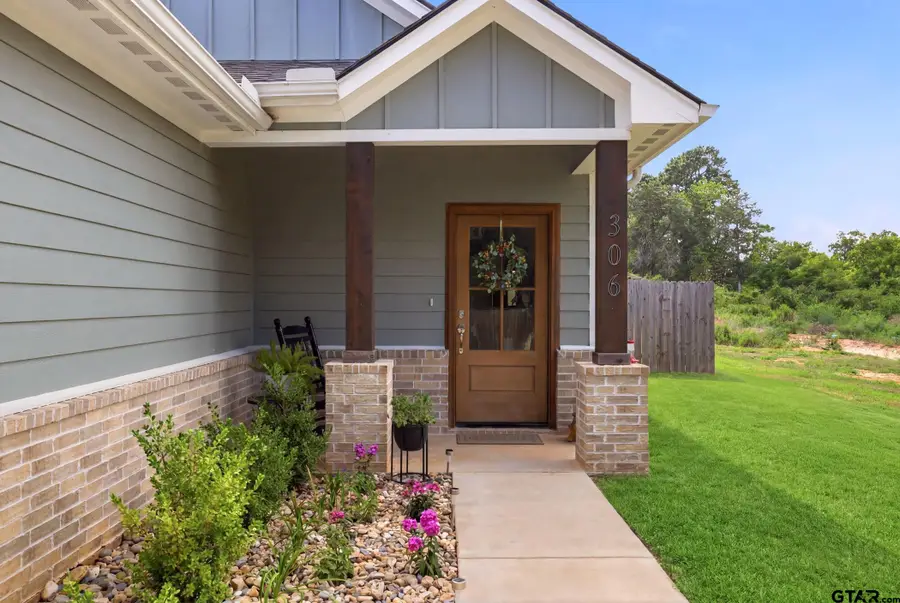 306 Bradford St, Arp, TX 75750 - #3