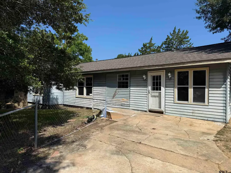 1602 E Main, Henderson, TX 75652 - #3
