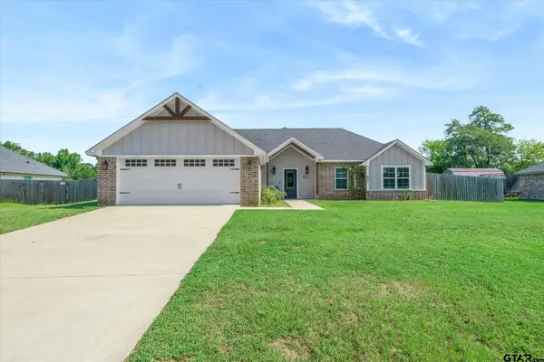677 Oklahoma, Van, TX 75790