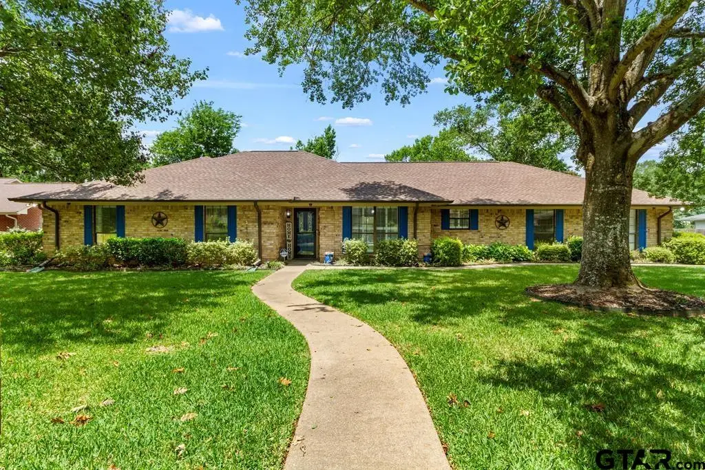 2209 Monica Ln, Palestine, TX 75803 - #1