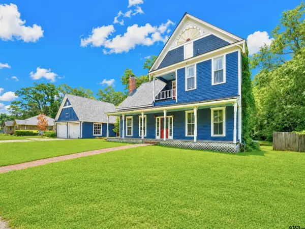 408 E 3rd St, Mount Pleasant,  75455