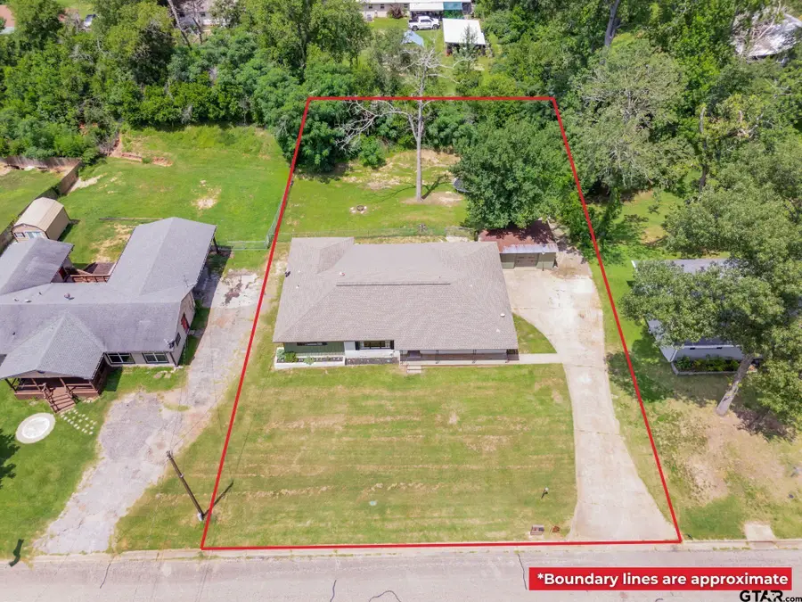 137 Gardner Dr, Palestine, TX 75803 - #3
