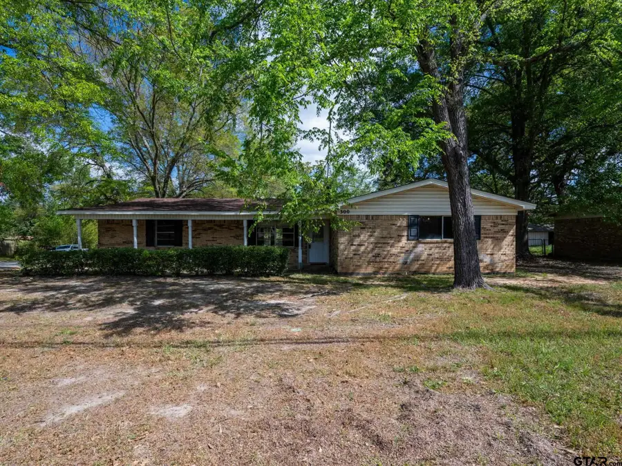 300 Robert E. Lee, Tyler, TX 75703 - #3