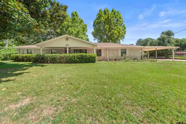 2117 Mlk, Palestine,  75803