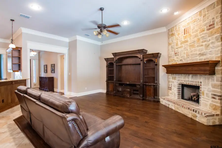 6518 Rochester Way, Tyler, TX 75703 - #3