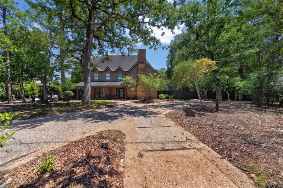 725 Purdue Dr, Tyler, TX 75703 - #2