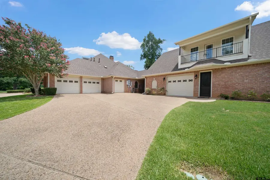 7402 Hollytree Dr, Tyler, TX 75703 - #2