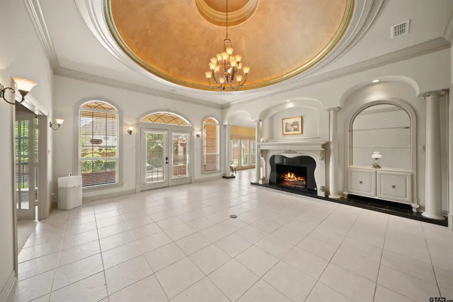 7402 Hollytree Dr, Tyler, TX 75703 - #3