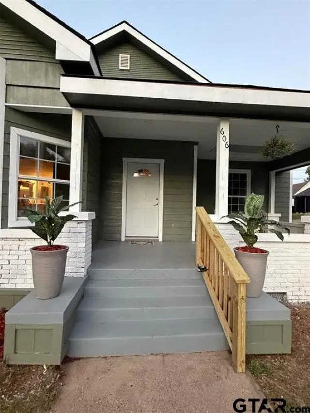 606 Sanford St., Marshall, TX 75670 - #3