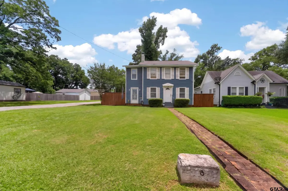 710 E Lamar, Palestine, TX 75801 - #1