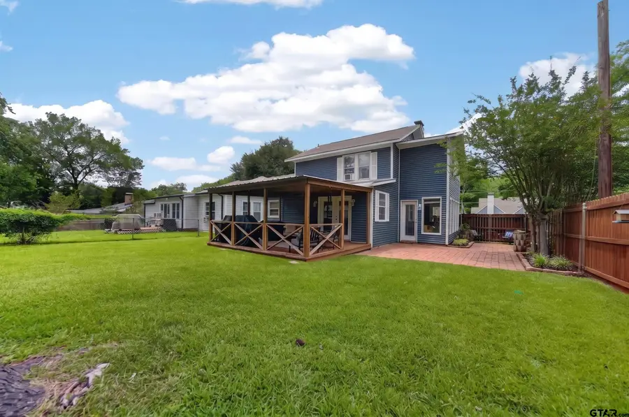 710 E Lamar, Palestine, TX 75801 - #2