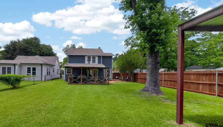 710 E Lamar, Palestine, TX 75801 - #3