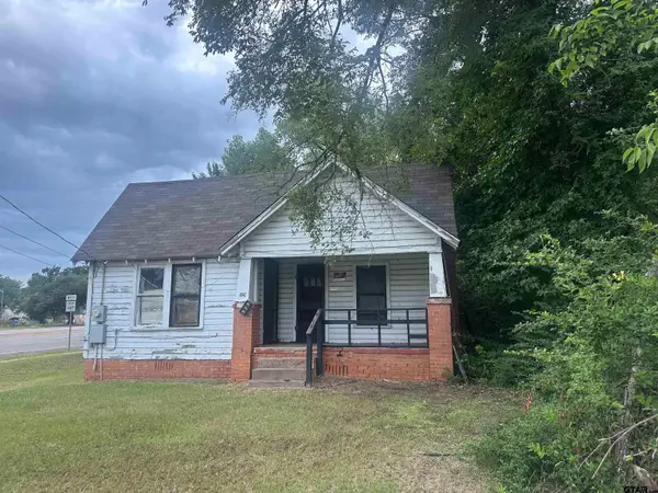 920 N Palace Ave, Tyler, TX 75702