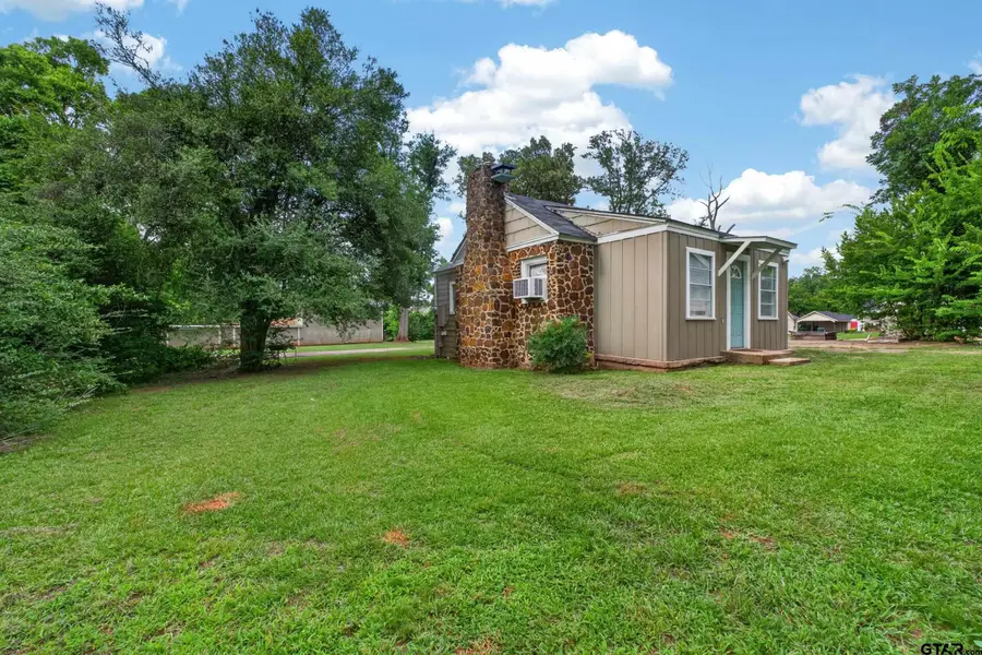 2127 S Sneed Ave., Tyler, TX 75701 - #3
