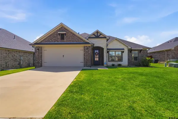 208 Patience, Lindale,  75771