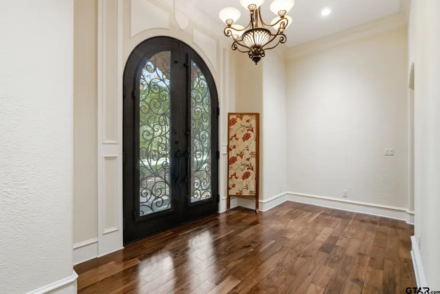 2030 Equestrian Lane, Tyler, TX 75703 - #2