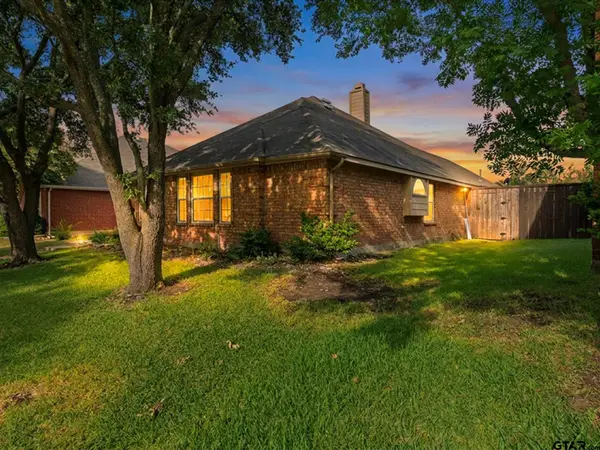 4601 Carlton Dr, Garland,  75043