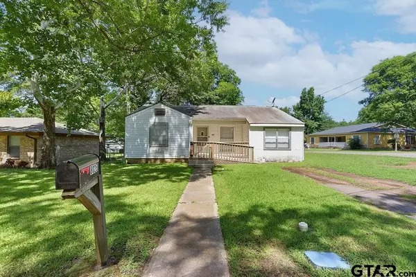802 E Circle Dr, Mount Pleasant,  75455