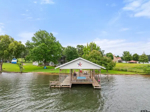 288 County Road 3133, Jacksonville,  75766