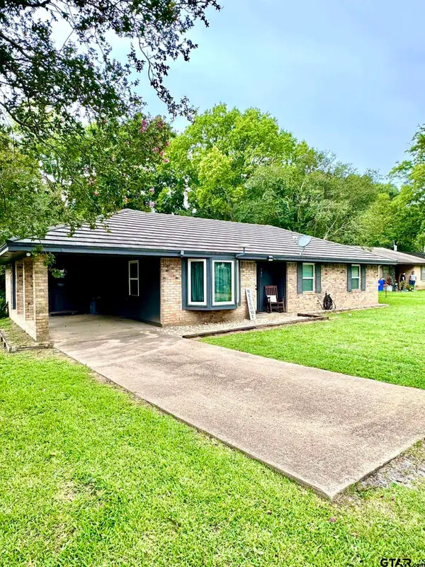 101 Green Meadows, Crockett,  75835