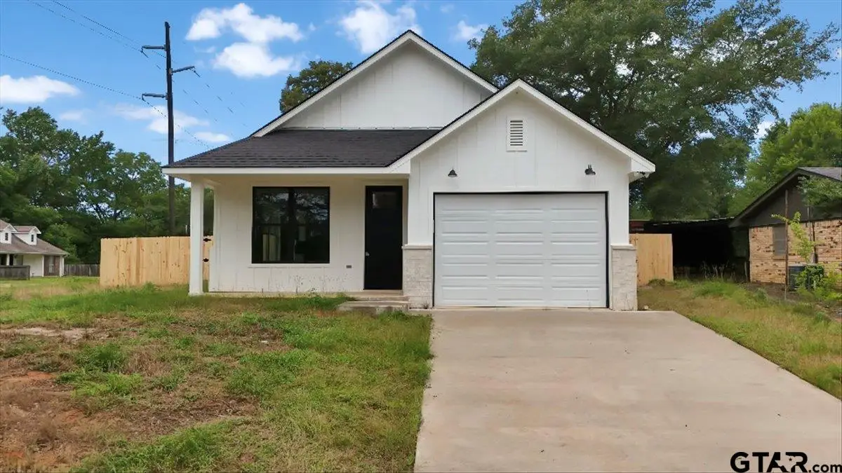 307 S Langham St, Troup, TX 75789 - #1