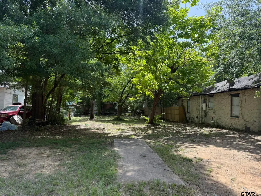 1513 N Palace Ave, Tyler, TX 75702 - #3