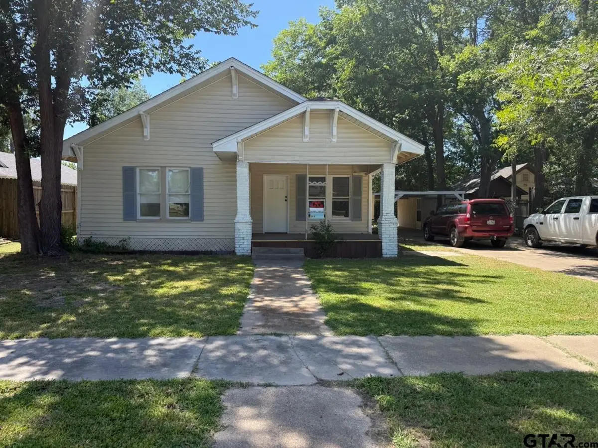 509 N Pacific St., Mineola, TX 75773 - #1