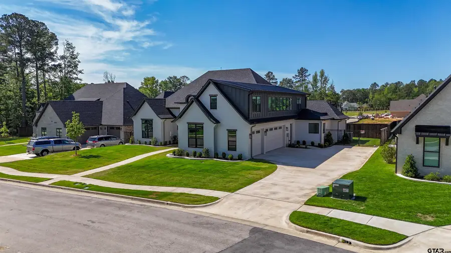 1572 Maple Circle, Tyler, TX 75703 - #2