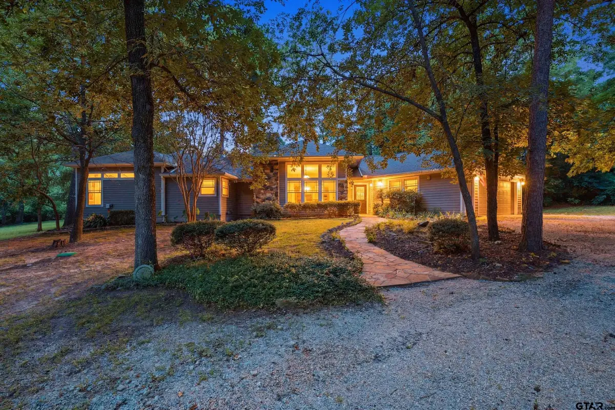 565 W Eldorado Dr., Scroggins, TX 75480 - #1
