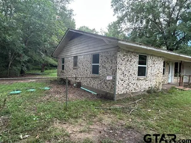 4465 W Commerce Ave, Gladewater, TX 75647 - #2