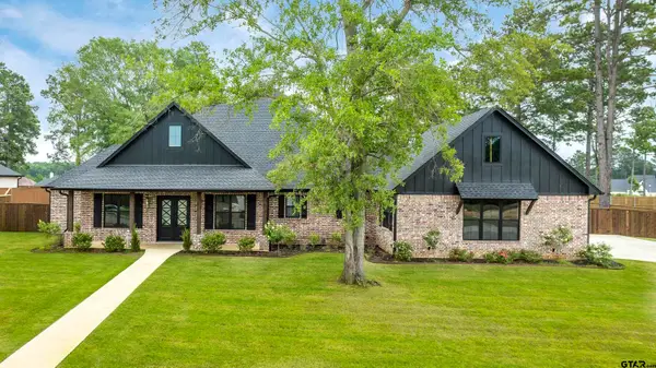 145 Waterfowl Ln, Longview,  75602