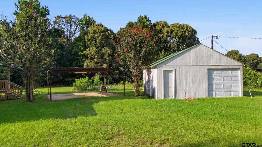 1205 County Line Rd, Troup, TX 75789 - #2