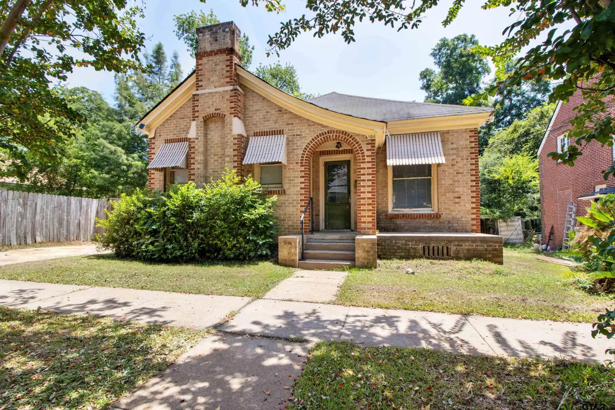 106 N College Street, Marshall, TX 75670 - #1