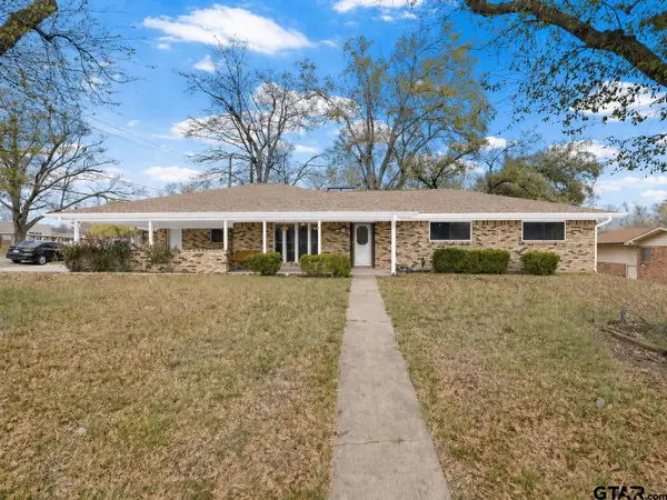 401 Hickory, Mt Pleasant,  75455