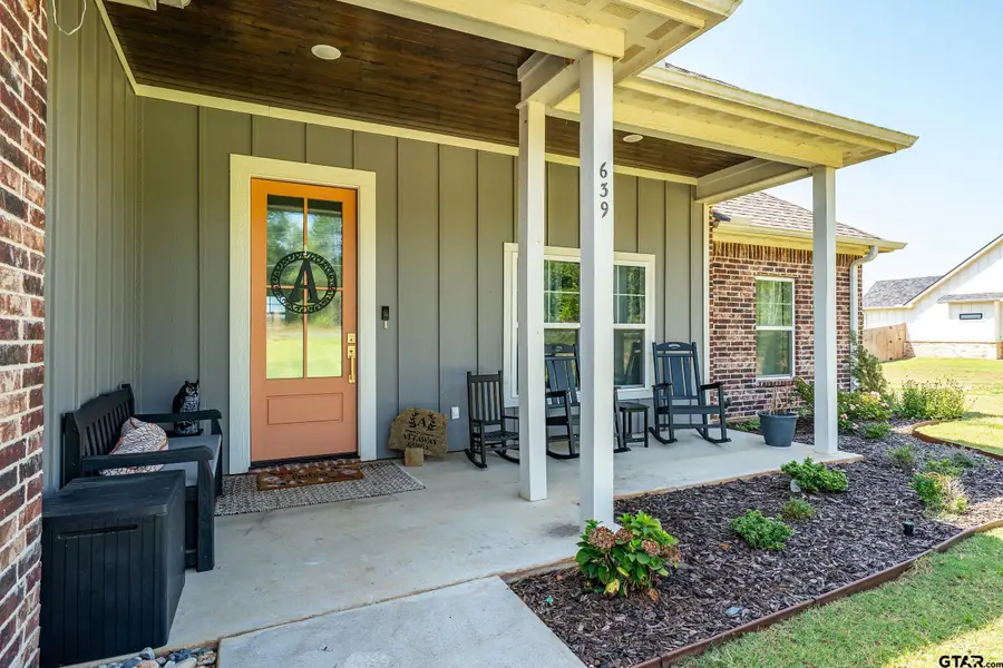 639 Peavine Dr., Kilgore, TX 75662 - #2